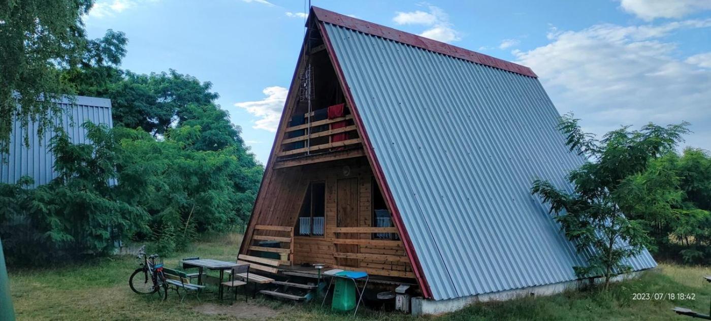 Villa Domki Nad Jeziorem I Pod Lasem Zdbice Exterior foto