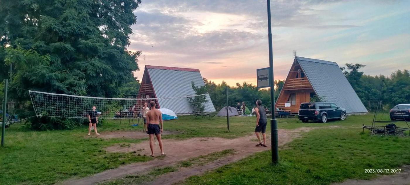 Villa Domki Nad Jeziorem I Pod Lasem Zdbice Exterior foto